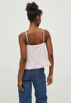 Vila V Ausschnitt - Top - Ballerina 11 Vila V Ausschnitt - Top - Ballerina -Vila f8d5e6a4e20a45b7be68e9ca48f87f08