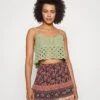 Vila Vimuno New Crop- Top - Cameo Green -Vila fb1b91e99e3449888d7c47b8ef54e37d