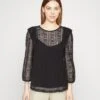 Vila Vinesa Ruffle- Blouse - Black -Vila fdd2cb41e85846b79f1bb7d55646e778
