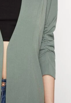 Vila Viher 3/4 New - Blazer - Laurel Wreath 13 Vila Viher 3/4 New - Blazer - Laurel Wreath -Vila fdf9270b4e9649bb97877f60e9d930f7