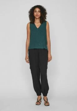 Vila -Vila ff5adc174fef4f848bddf3571654a0d6